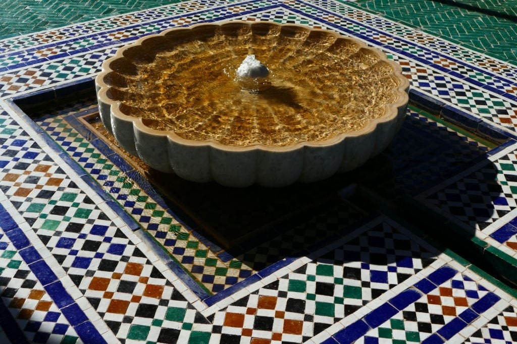 Secret garden, fountain : Morroco saeidshakouri.com saeid shakouri islamic geometric gereh pattern Fountain in a Morccan madressa (school)