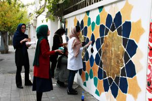 Contemporary Innovations in Islamic Wall Art